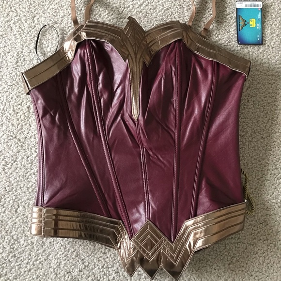 Other - Wonder Woman top